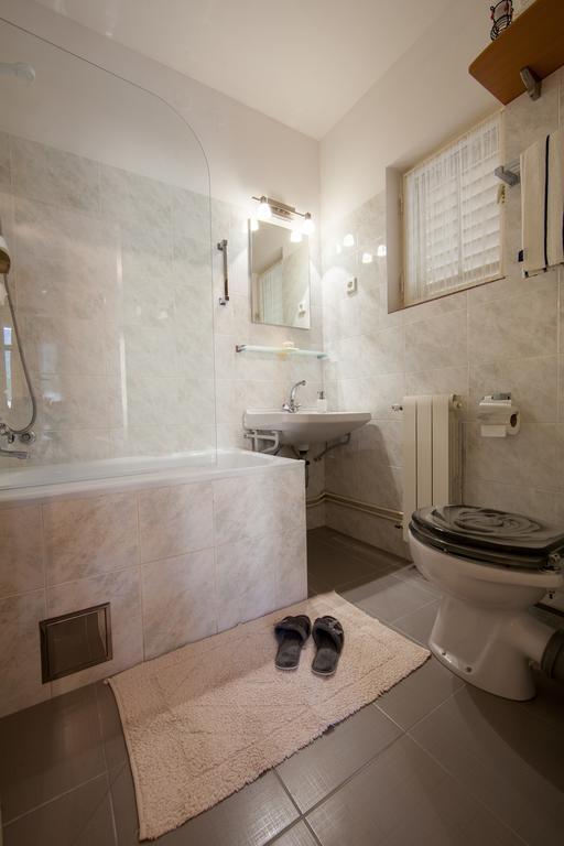 Villa Kamenica Komiža Pokój zdjęcie
